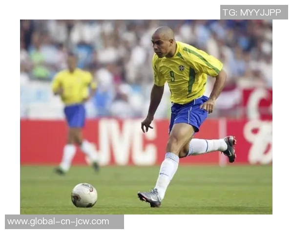 巴西足球史的辉煌与挑战：从桑巴足球到世界舞台的传奇之路